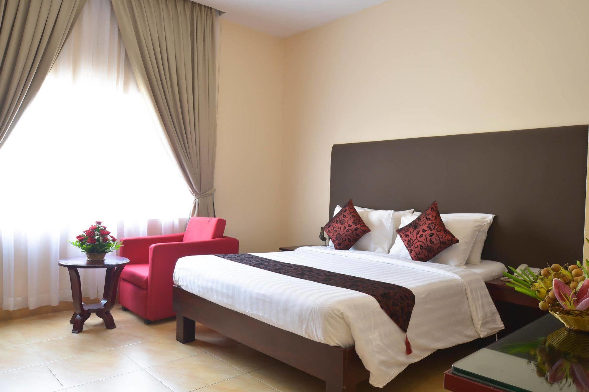 Feeling Home Hotel Phnom Penh Exterior foto